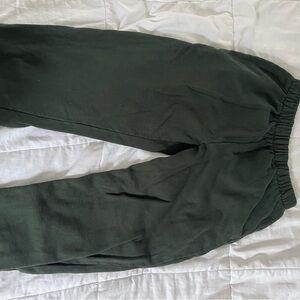 Brandy Melville greenPants